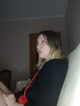 Snapshot of LeraSweet chatting on December 18, 7:52 pm LeraSweet online show from December 18, 7:52 pm