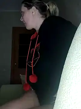 Snapshot of LeraSweet chatting on February 1, 7:44 pm LeraSweet online show from February 1, 7:44 pm