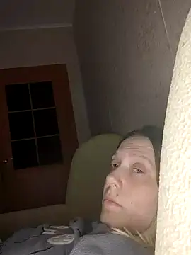 Snapshot of LeraSweet chatting on March 6, 8:05 pm LeraSweet online show from March 6, 8:05 pm