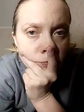 Snapshot of LeraSweet chatting on March 17, 8:19 pm LeraSweet online show from March 17, 8:19 pm