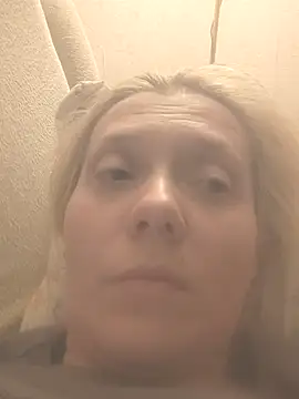 Snapshot of LeraSweet chatting on September 18, 7:16 pm LeraSweet online show from September 18, 7:16 pm