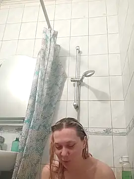 Snapshot of LeraSweet chatting on December 14, 6:41 am LeraSweet online show from December 14, 6:41 am