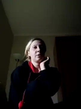 Snapshot of LeraSweet chatting on February 15, 9:11 pm LeraSweet online show from February 15, 9:11 pm