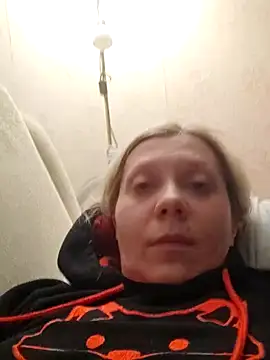 Snapshot of LeraSweet chatting on February 24, 9:13 pm LeraSweet online show from February 24, 9:13 pm