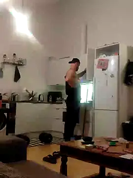 eltoulou online show from January 22, 8:06 pm