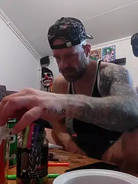 eltoulou online show from February 1, 12:47 pm