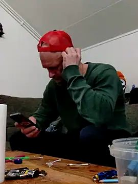 eltoulou online show from February 24, 7:09 pm