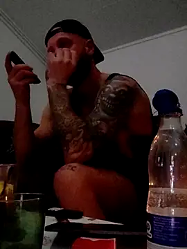 eltoulou online show from March 4, 8:38 pm