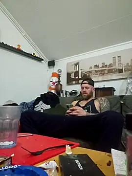 eltoulou online show from December 18, 4:02 pm