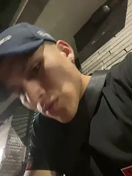 Snapshot of Alex_Teau chatting on February 26, 12:16 am Alex Teau online show from February 26, 12:16 am