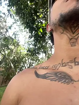 Snapshot of Alex_Teau chatting on February 26, 6:32 pm Alex Teau online show from February 26, 6:32 pm