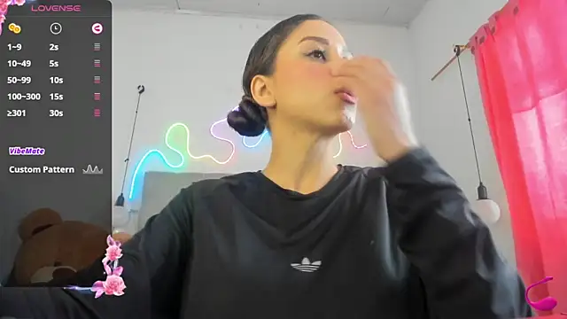 misticasexy online show from October 1, 8:37 pm