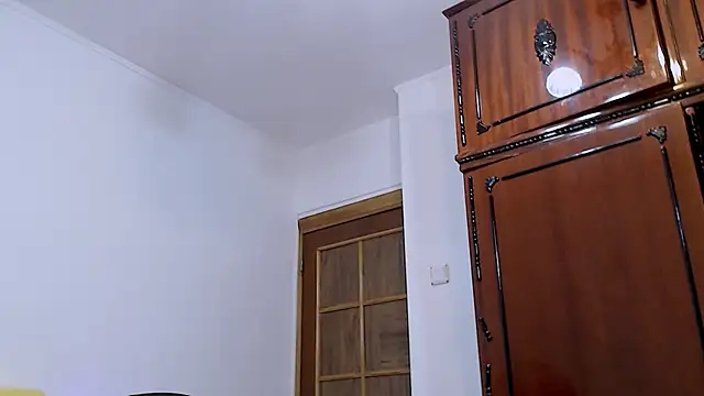 Snapshot of Catlady333 chatting on November 14, 8:07 pm Catlady333 online show from November 14, 8:07 pm