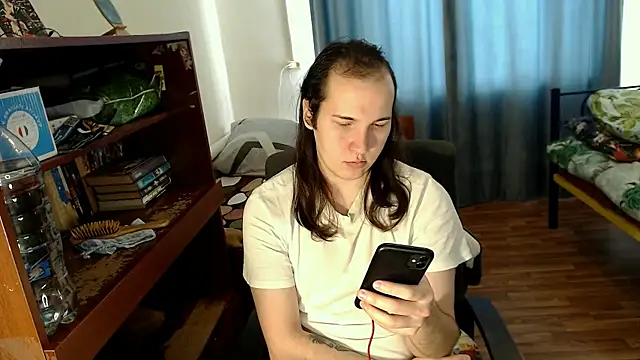 EvaMiron online show from March 6, 7:14 am