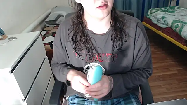 EvaMiron online show from November 4, 5:45 pm