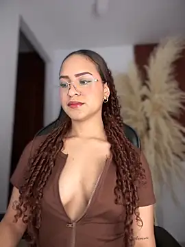 gretta kler1 online show from November 17, 10:15 pm