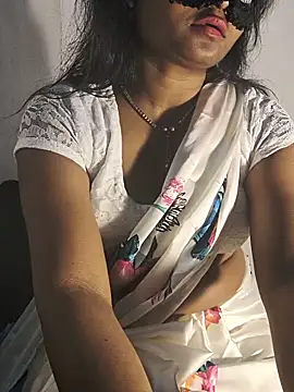 FANTASY QUEEN 07 online show from June 5, 6:52 am
