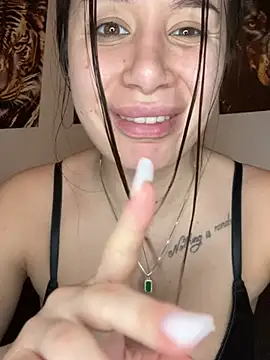 Snapshot of deliaroyal chatting on February 22, 9:45 am deliaroyal online show from February 22, 9:45 am