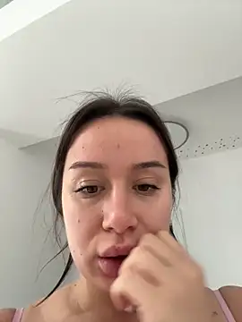 Snapshot of deliaroyal chatting on September 25, 11:03 am deliaroyal online show from September 25, 11:03 am