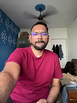 Snapshot of lovbombayduck11 chatting on June 16, 9:56 am lovbombayduck11 online show from June 16, 9:56 am