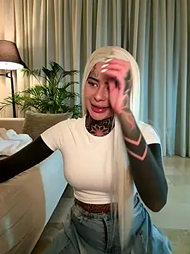 Snapshot of bambixboo chatting on November 22, 10:42 pm bambixboo online show from November 22, 10:42 pm