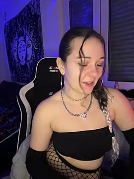 kinkygirl420x online show from February 11, 10:28 pm