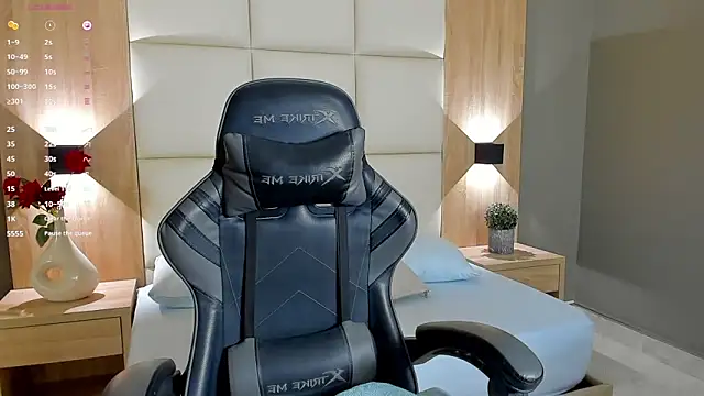 megan cooper28 online show from September 25, 12:20 pm