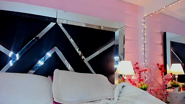 Snapshot of Andrex_Joness chatting on December 24, 10:01 am Andrex Joness online show from December 24, 10:01 am