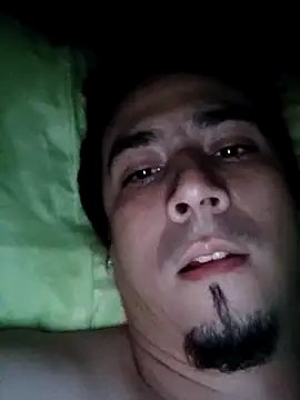 Snapshot of Rejy1992 chatting on December 25, 9:43 pm Rejy1992 online show from December 25, 9:43 pm