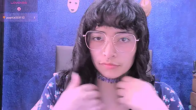 NinaYellow online show from October 23, 3:44 pm