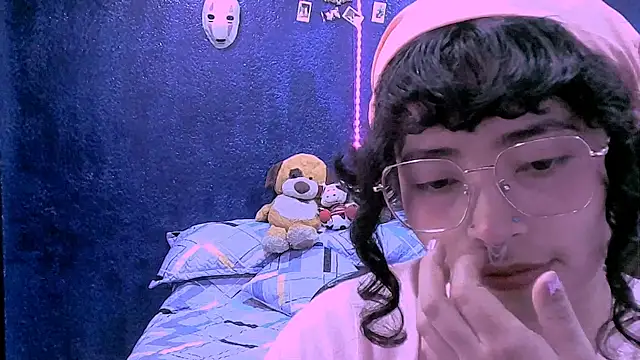 NinaYellow online show from April 8, 12:27 pm