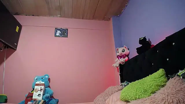 Snapshot of bad_couple_sex chatting on December 6, 9:35 pm bad couple sex online show from December 6, 9:35 pm