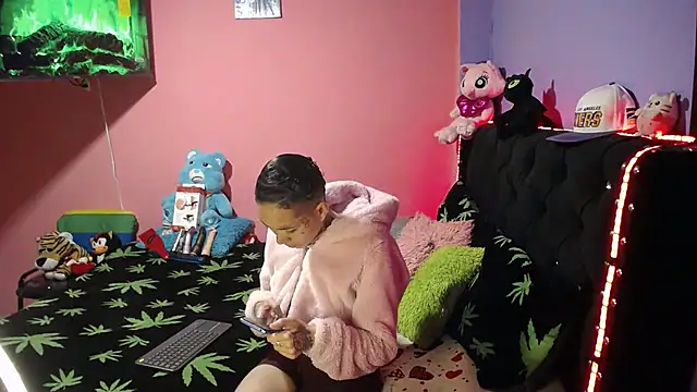 Snapshot of bad_couple_sex chatting on January 7, 1:38 am bad couple sex online show from January 7, 1:38 am