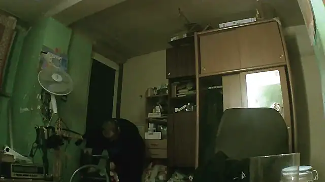 Snapshot of perversalus chatting on November 11, 4:07 pm perversalus online show from November 11, 4:07 pm