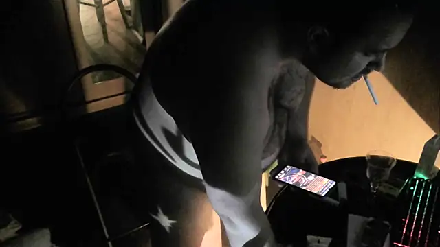 Snapshot of perversalus chatting on December 15, 5:55 am perversalus online show from December 15, 5:55 am