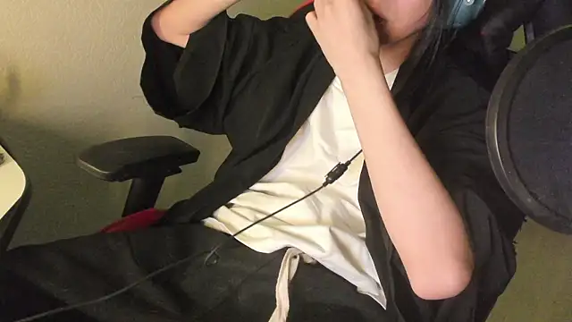 wexlee7 online show from February 12, 9:43 pm