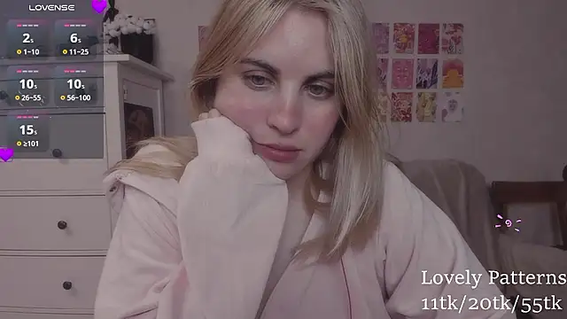 pawpaws online show from December 5, 10:45 pm