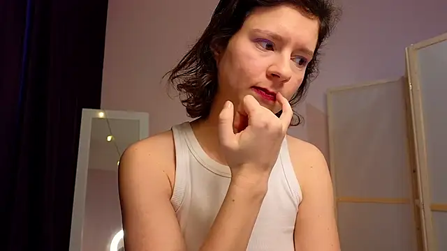 Snapshot of Dana_Magicall chatting on December 18, 7:04 am Dana Magicall online show from December 18, 7:04 am