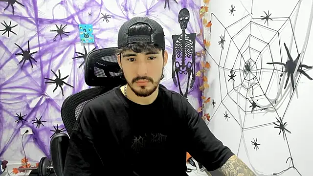 DmitriSanders online show from December 16, 1:10 am