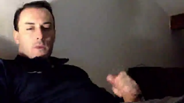 Snapshot of mainnrd chatting on February 1, 9:02 pm mainnrd online show from February 1, 9:02 pm