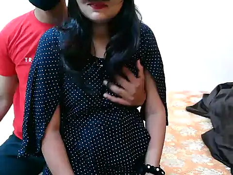 Snapshot of Queen_savi chatting on January 1, 3:24 pm Queen savi online show from January 1, 3:24 pm