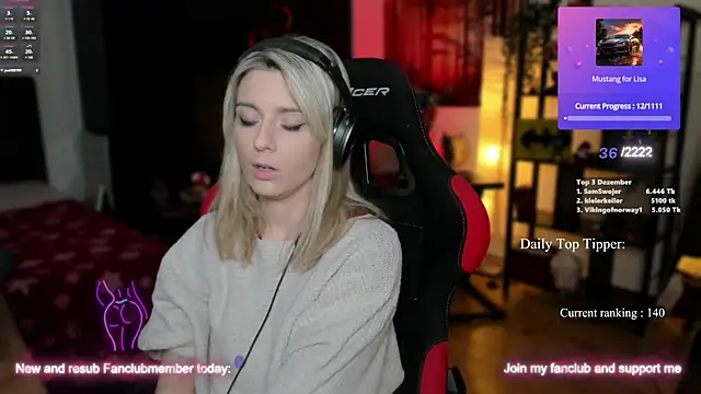 Lisaonthemoon online show from December 19, 11:03 pm