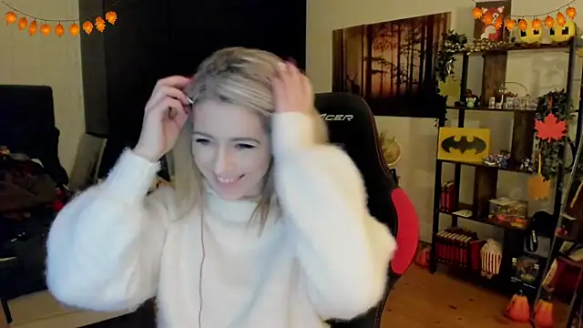 Lisaonthemoon online show from November 21, 10:52 pm