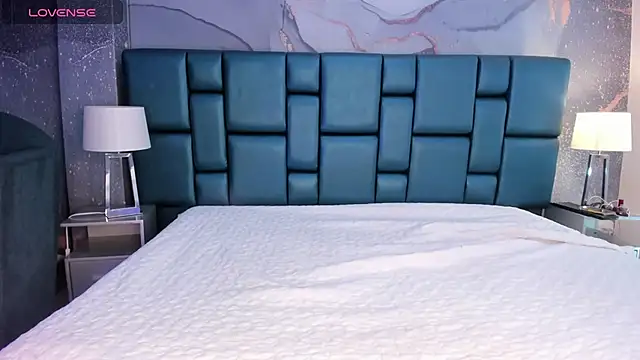 Snapshot of Nahomi_Wild chatting on January 12, 2:03 am Nahomi Wild online show from January 12, 2:03 am