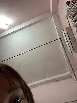 Linh diudang online show from March 16, 2:43 am