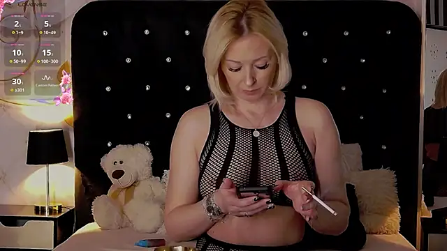 OliviaShaw23 online show from January 23, 7:54 am