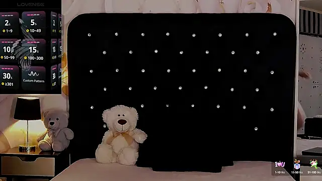 OliviaShaw23 online show from September 26, 8:24 pm