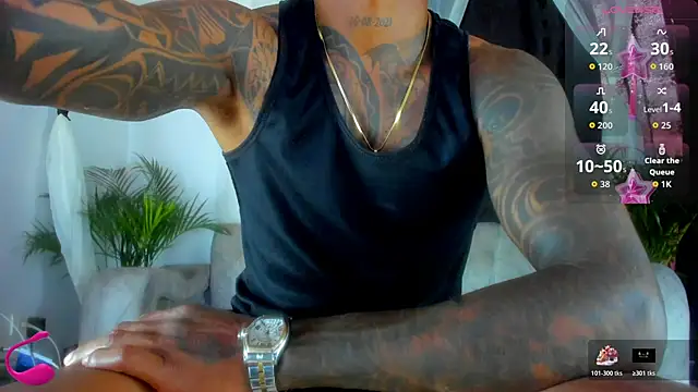 esteveen ortegas  online show from November 15, 1:40 pm