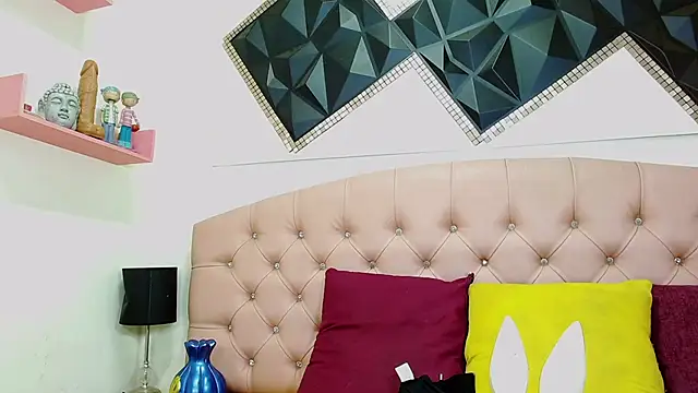 andrea safeira doll online show from February 12, 1:28 pm