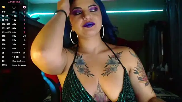 black wiidow online show from January 22, 4:02 am